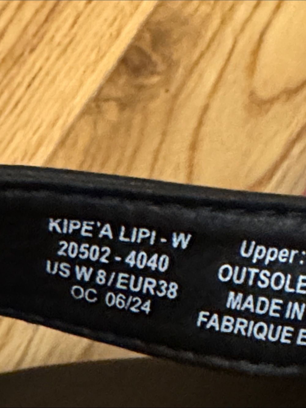 NWT olukai kipea lipi Black Flip-Flop Sandals - Picture 7 of 10